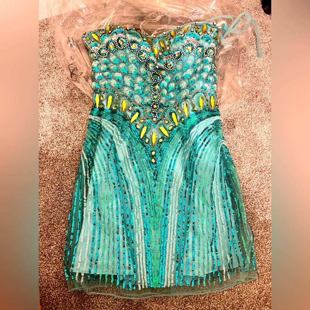 Sheri hill dress